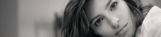 Illustration Hero Banner for Emily Ratajkowski Article Kérastase